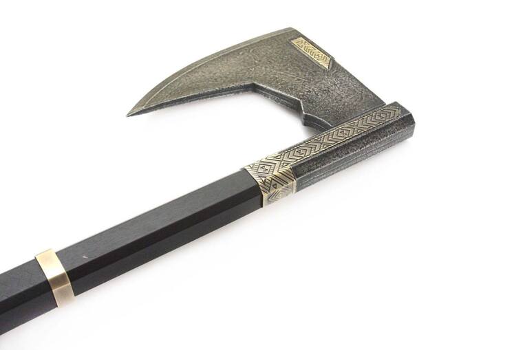 Lord of the Rings Replica 1/1 Bearded Axe of Gimli - UCU40009