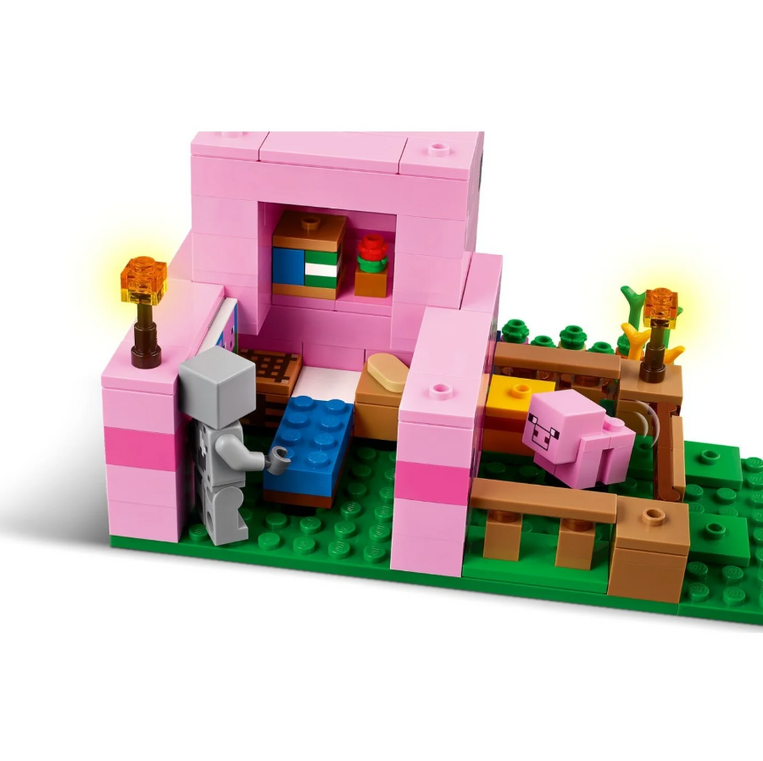 LEGO Minecraft The Baby Pig House - 21268