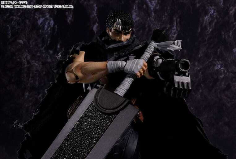 Berserk S.H. Figuarts Action Figure Guts (Berserker Armor) 16 cm - BTN64029-1