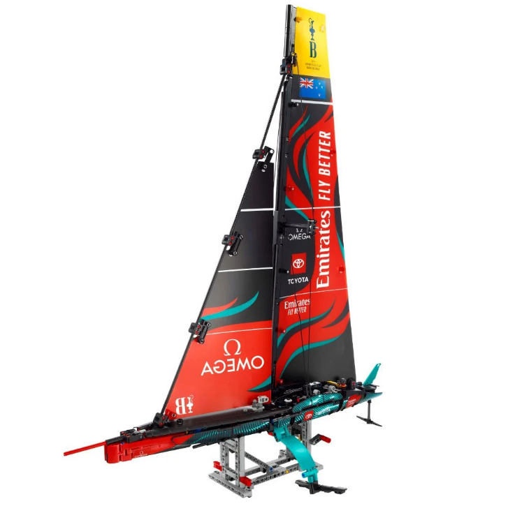 LEGO Emirates Team New Zealand Ac75 Yacht - 42174